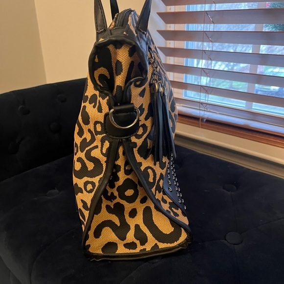 Leopard print purse - Picture 4 of 6